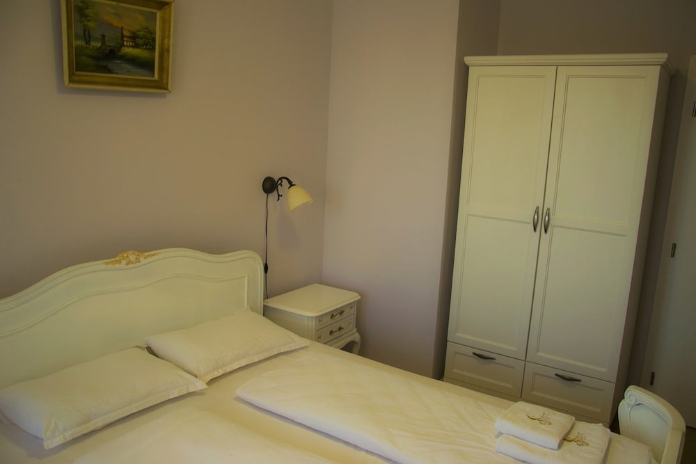 Double Room, Pool View photo 1