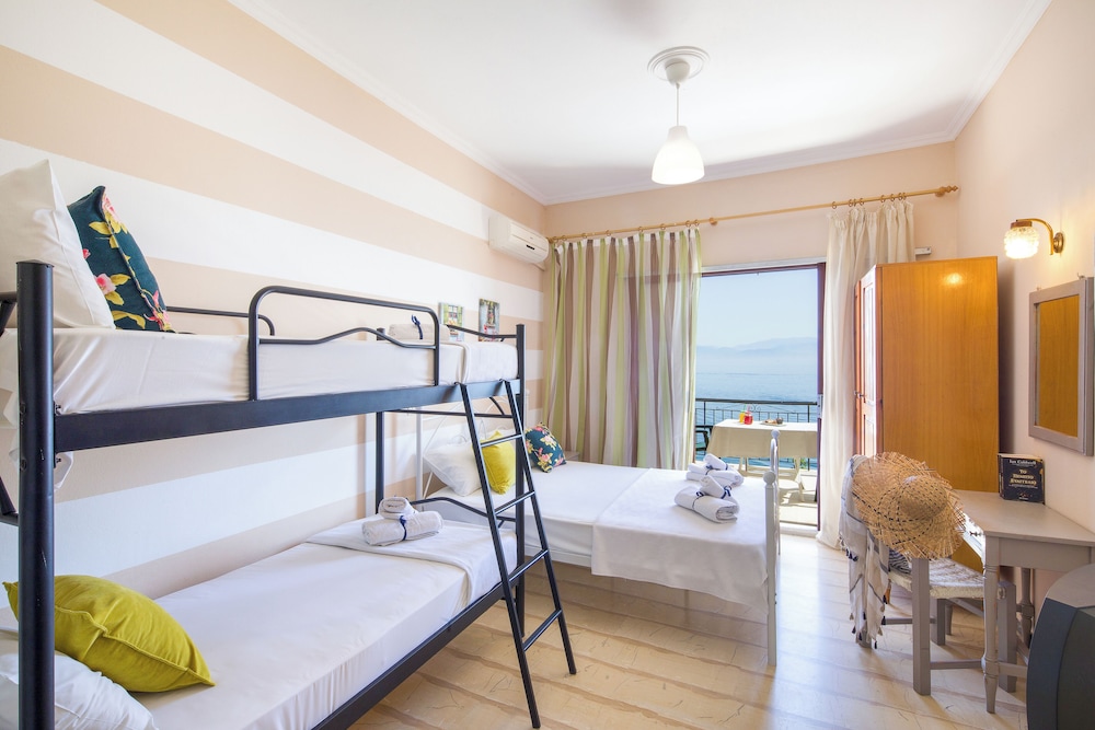Family Quadruple Room, Sea View