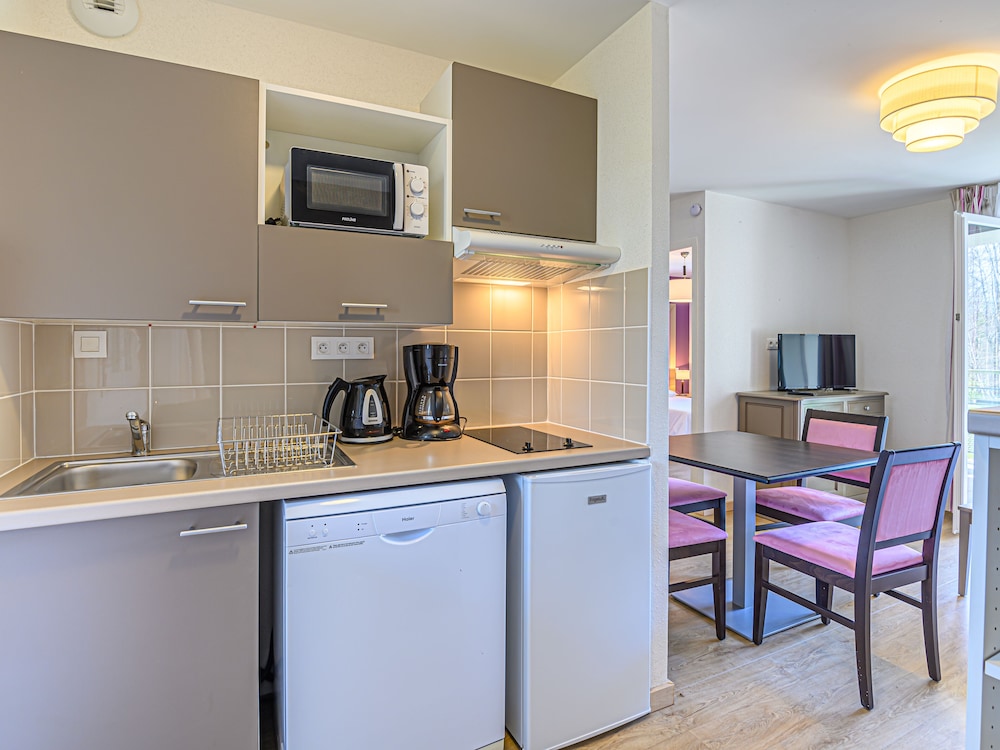 Apartment - Photo 3