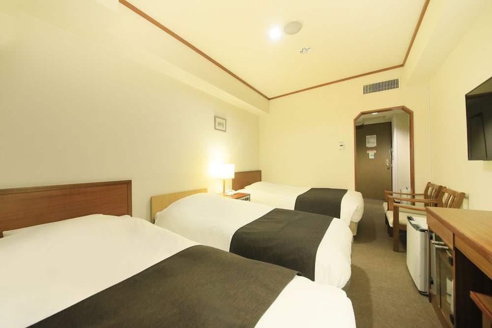[No Cleaning Service] Triple Room, Smoking