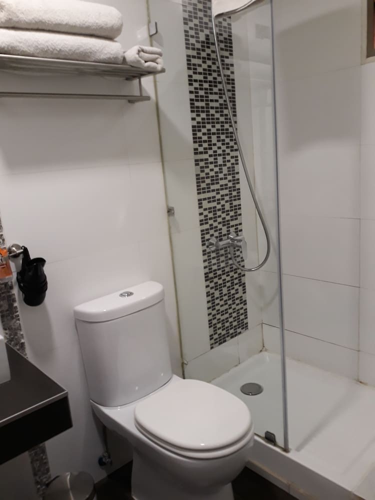 Economy Twin Room, 1 Bedroom photo 2