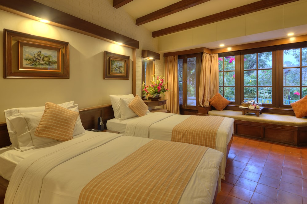 Standard Queen / Twin Room