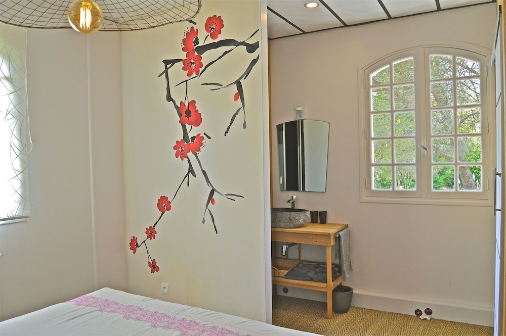 Double Room (Peyroutou) photo 1