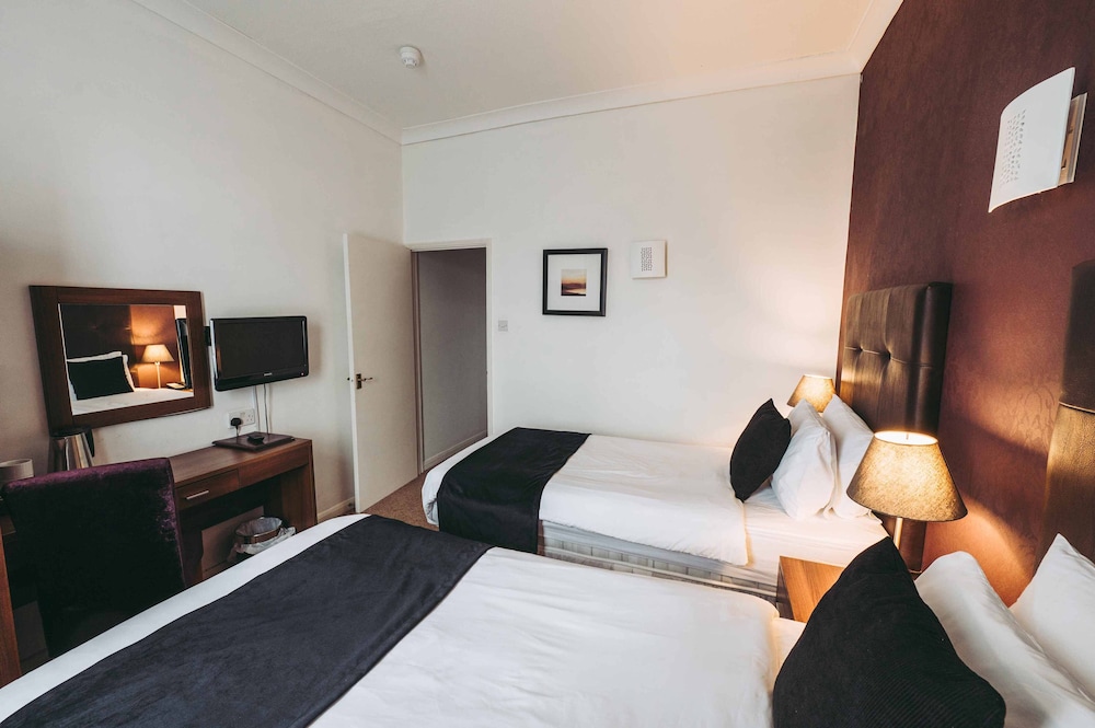 Family Triple Room, Ensuite (No Pet Friendly) photo 3