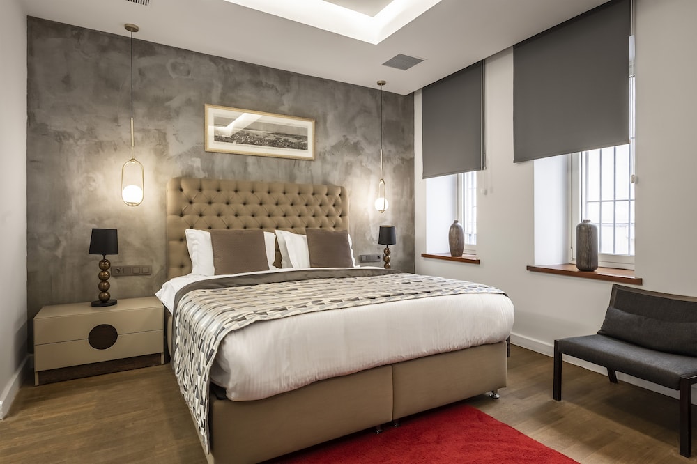 Economy Double Room, Non Smoking, City View photo 3