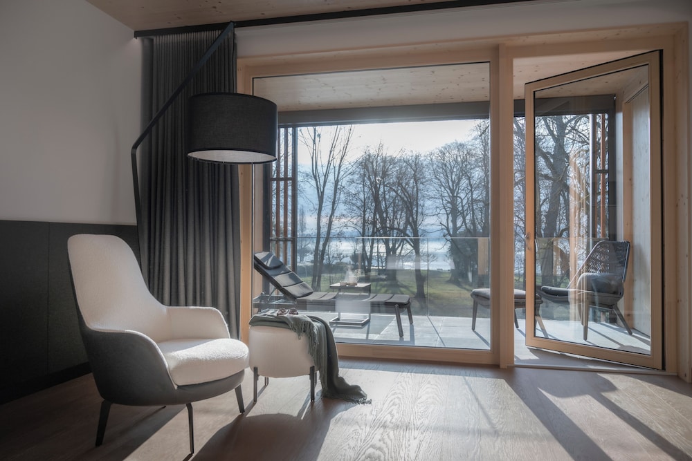 Basic Doppelzimmer mit Balkon und Parkblick