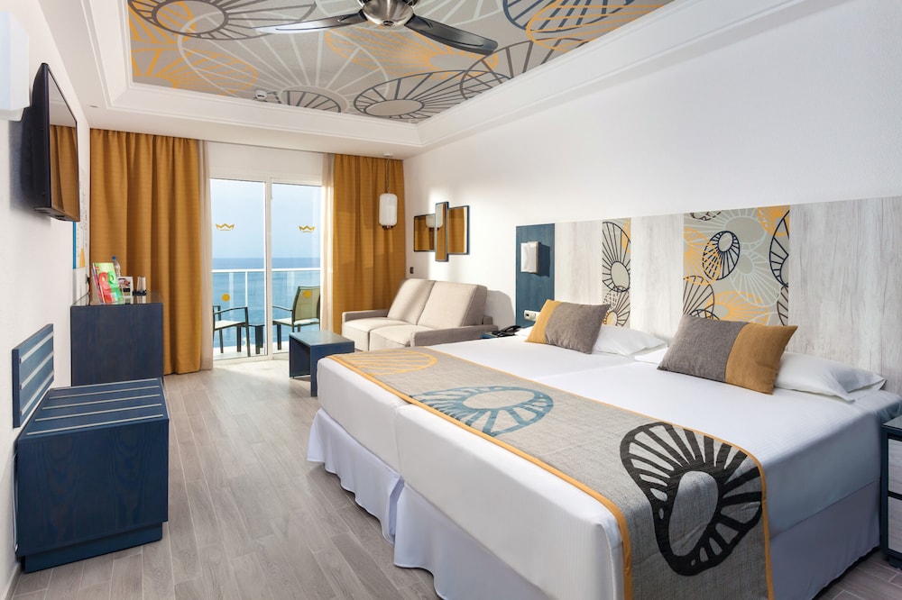Standard Double Room, Sea View (Sofa Bed) - Photo 6