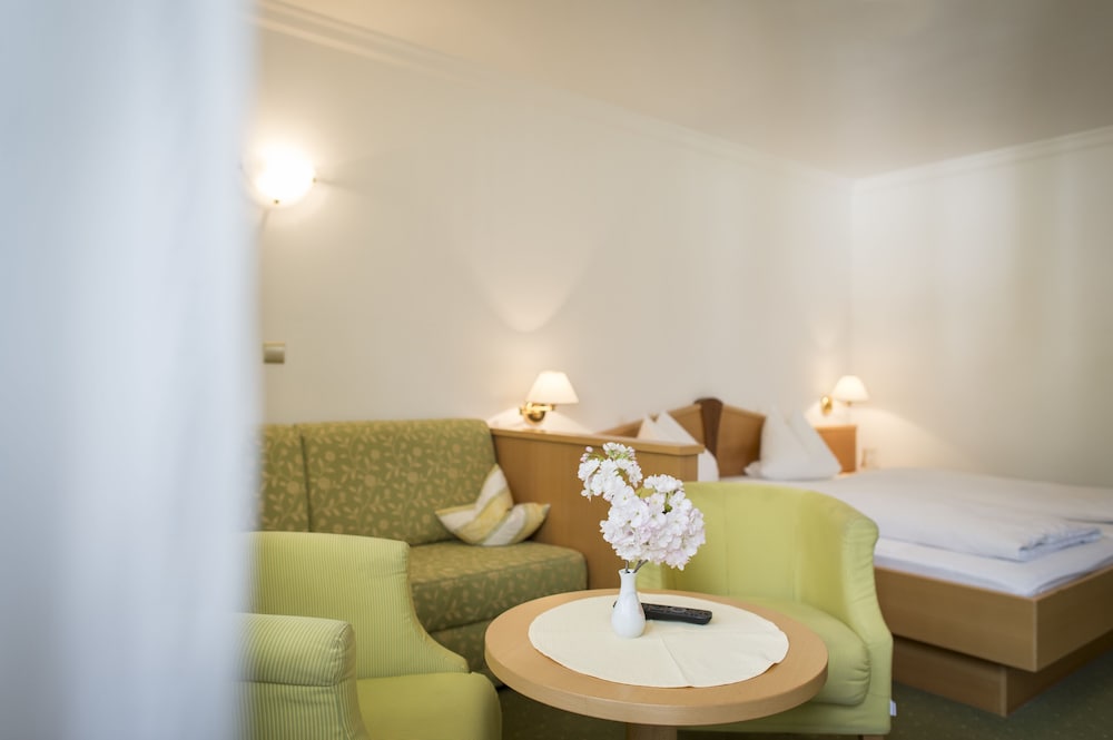 Suite, Mountain View
