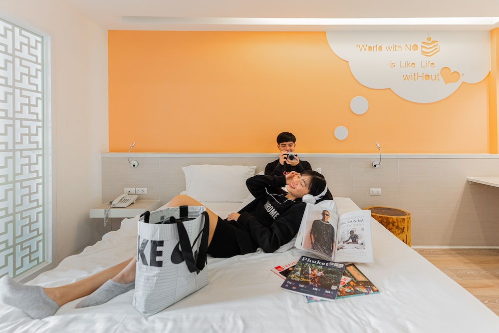 Standard Room, 1 King Bed - Photo 14