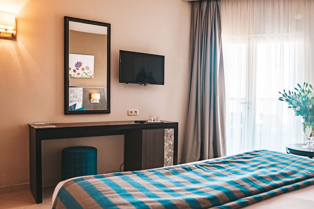 Standard Double Room, Sea View photo 3