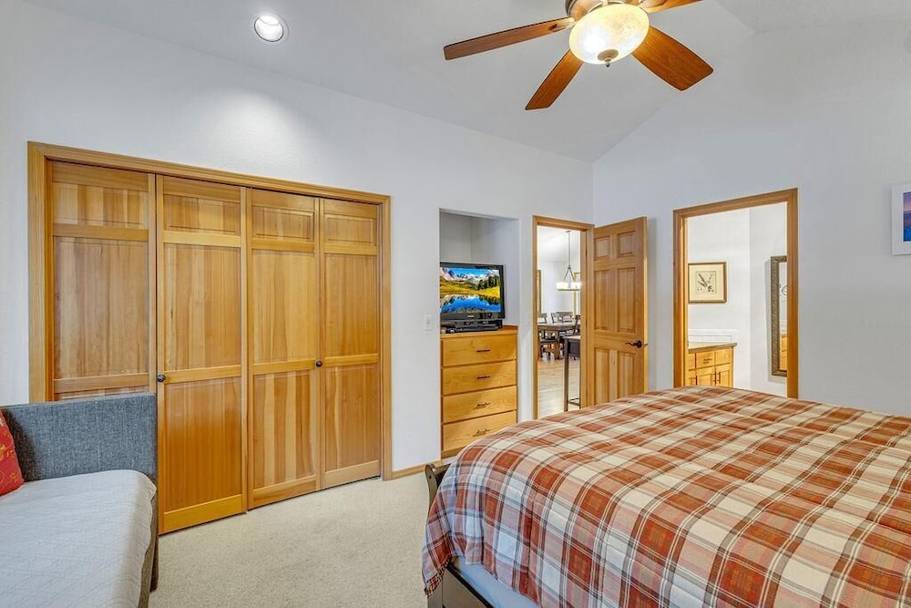 House, Multiple Beds (Gosling - Unit 6)
