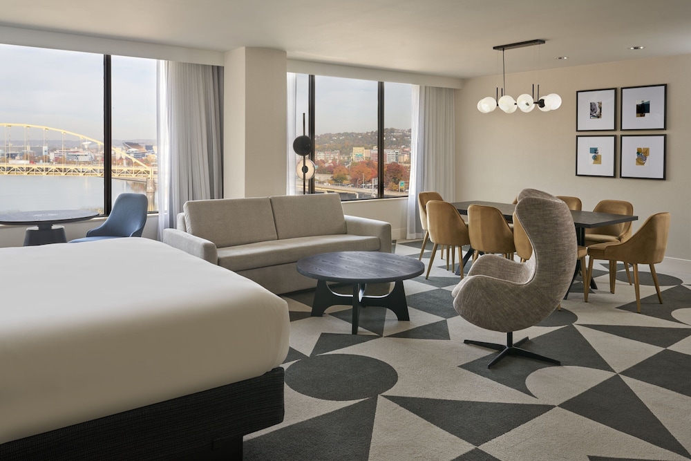 Suite, 1 King Bed with Sofa bed, River View - Photo 1
