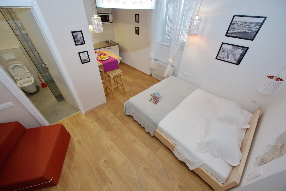 City Studio, Balcony photo 3
