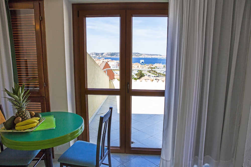 Comfort Triple Room, Ocean View - Photo 3