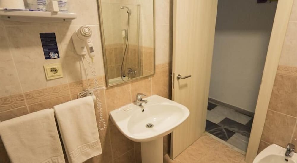 Triple Room photo 2