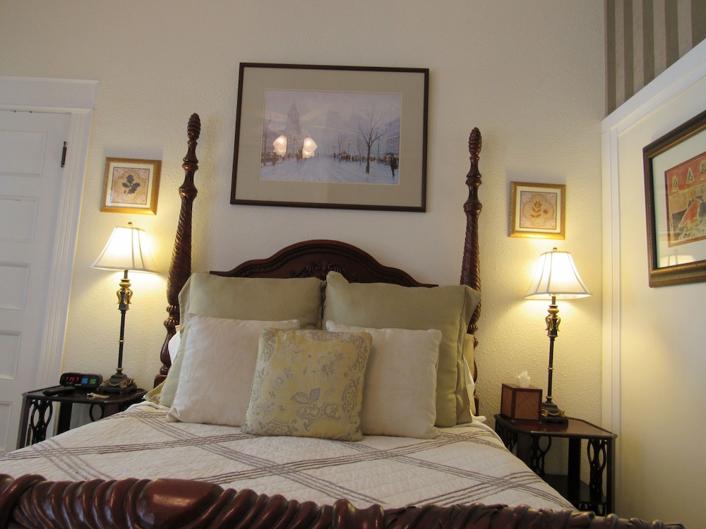 Traditional Suite, Ensuite, Courtyard View (Acacia-8)