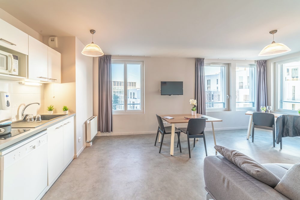 Family Apartment photo 3