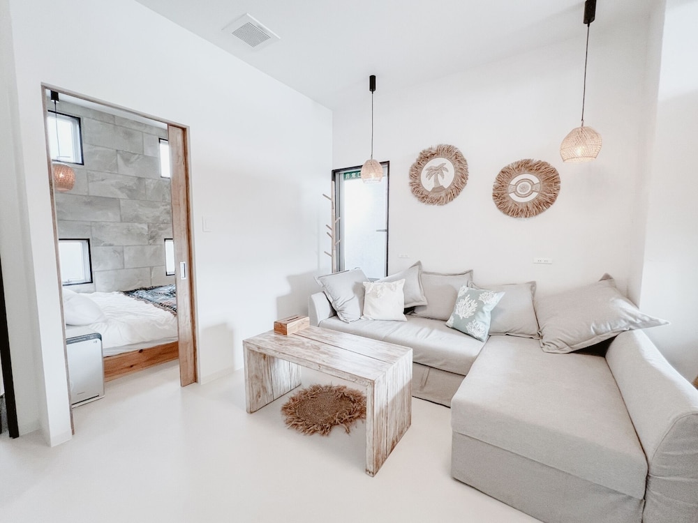 Design Quadruple Room, 1 Queen Bed with Sofa bed