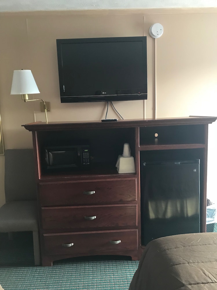 Standard Room, 2 Double Beds, Smoking photo 3