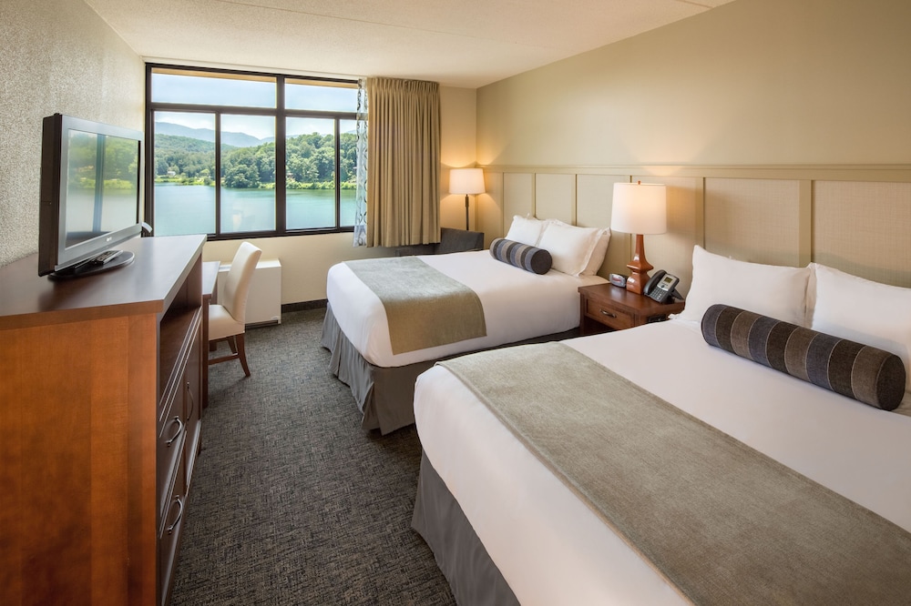 Room, 2 Queen Beds, Lakeside