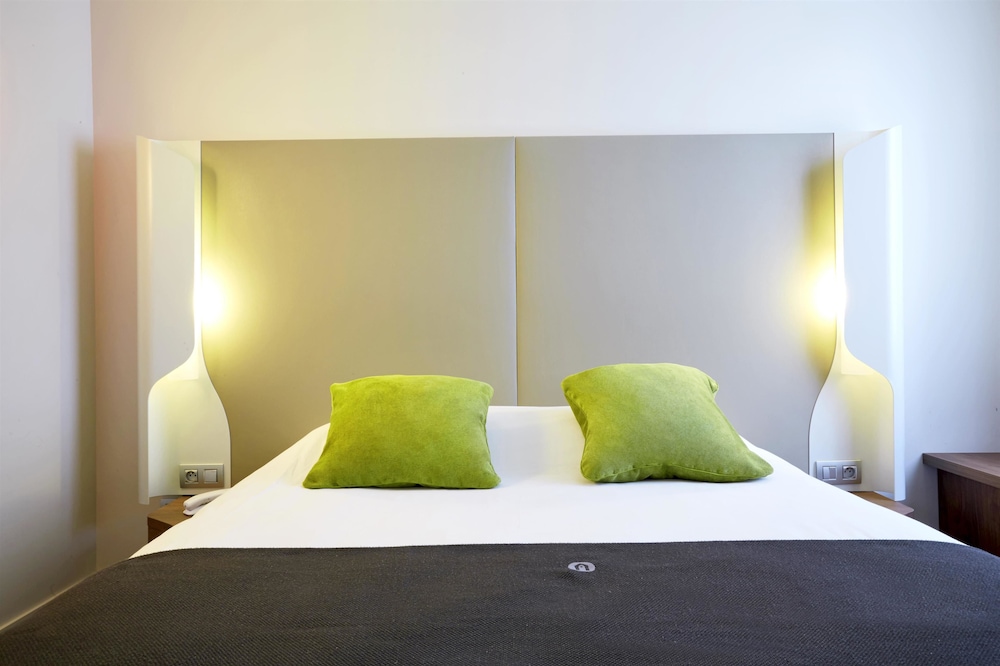 Standard Room, 2 Twin Beds photo 2