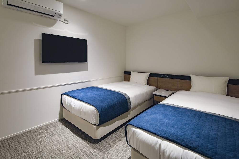 Twin Room, Non Smoking photo 3