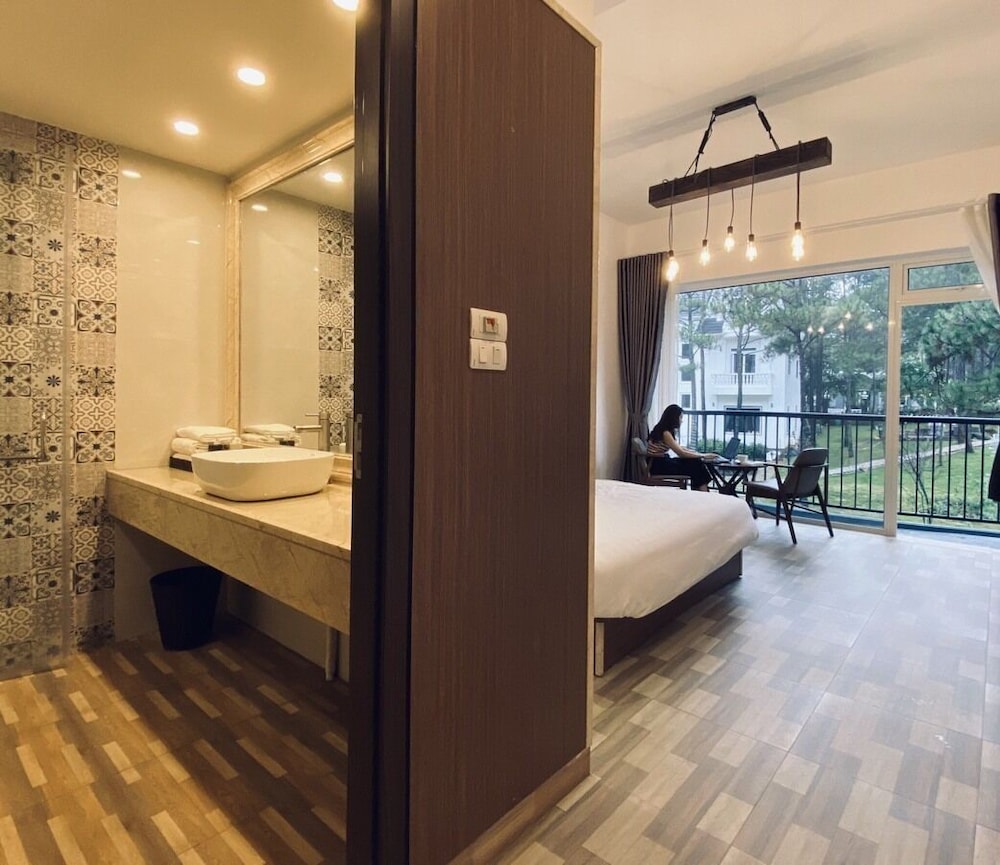 Deluxe Double Room, Garden View - Photo 1