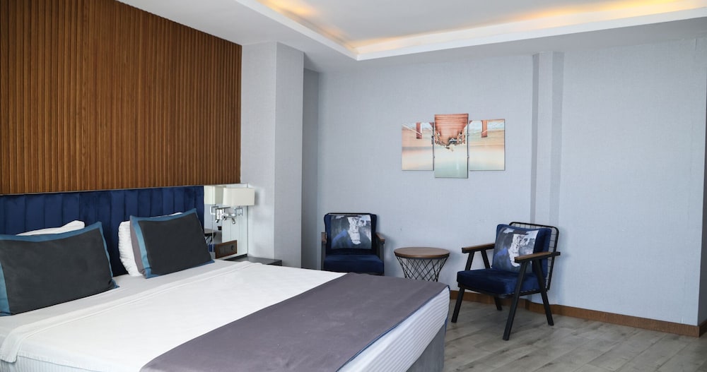 Family Double or Twin Room, Sea View