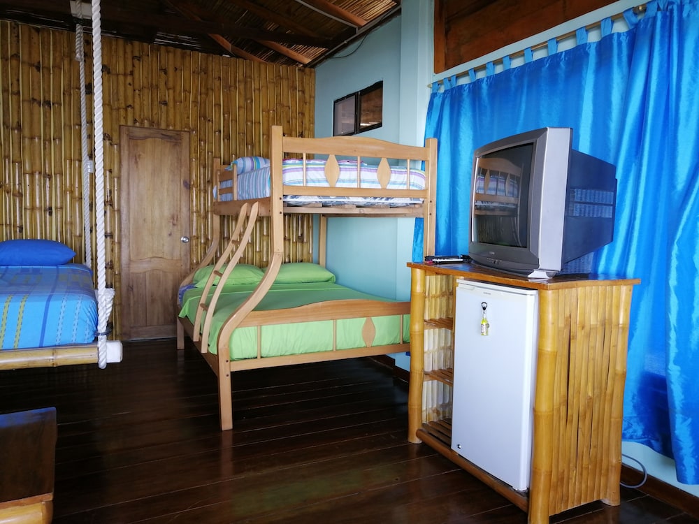 Junior Room, Mixed Dorm, Refrigerator & Microwave, Sea Facing photo 1