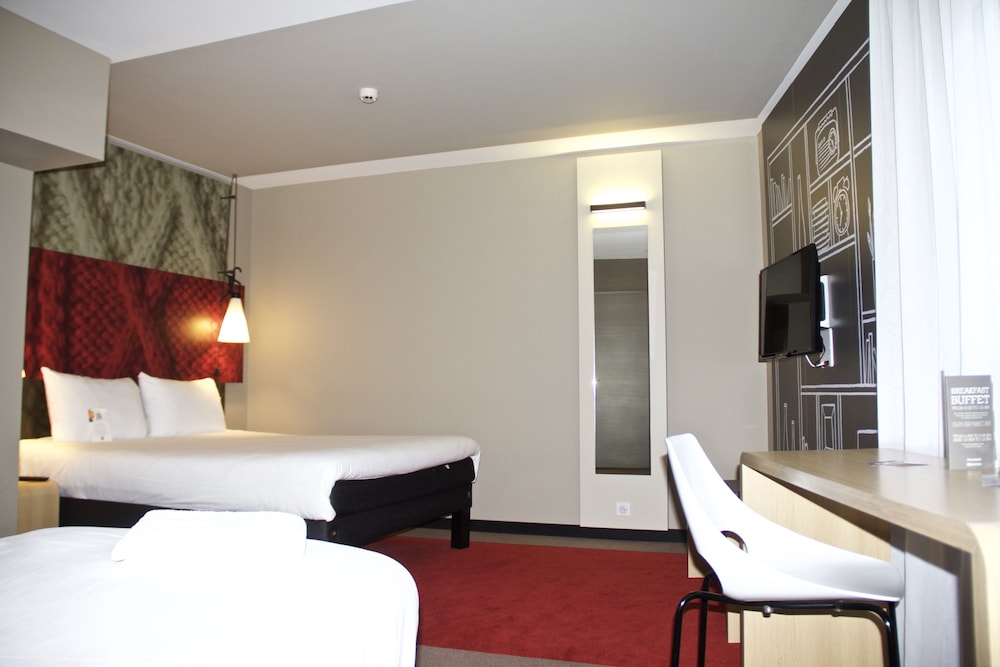 Triple Room, Multiple Beds photo 3