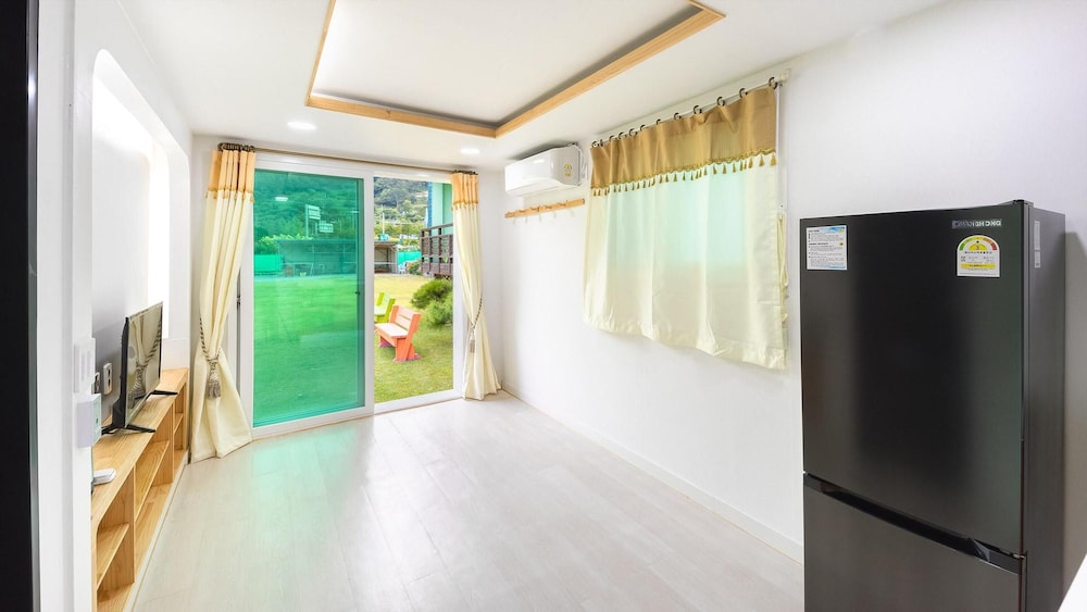 Basic Room, 1 Bedroom (Kyubeuhome byeolchae) photo 1