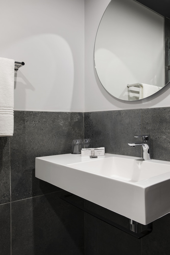 Standard Room - Photo 10