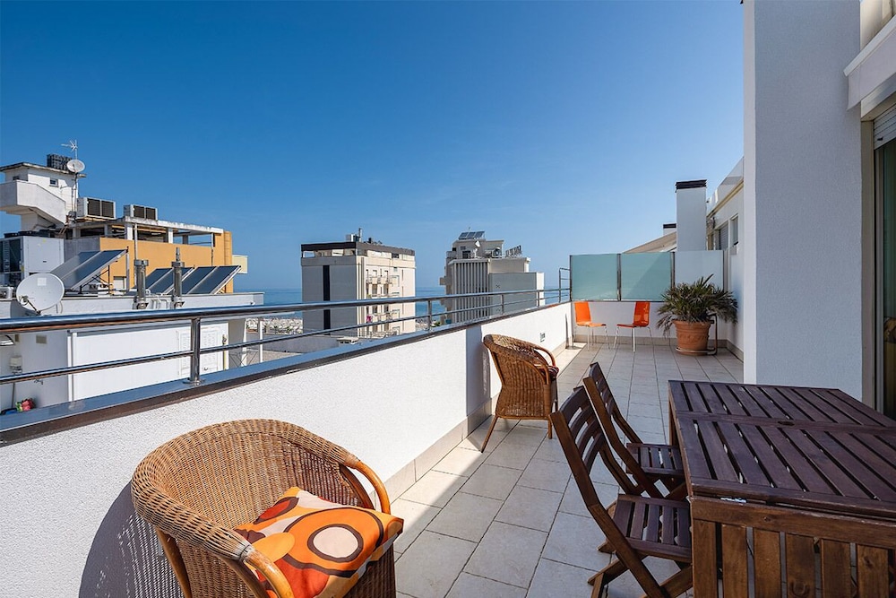 Deluxe Penthouse, Sea View