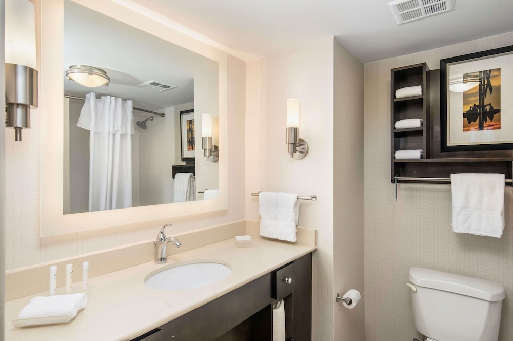 Suite, 1 Bedroom, Non Smoking thumbnail 5