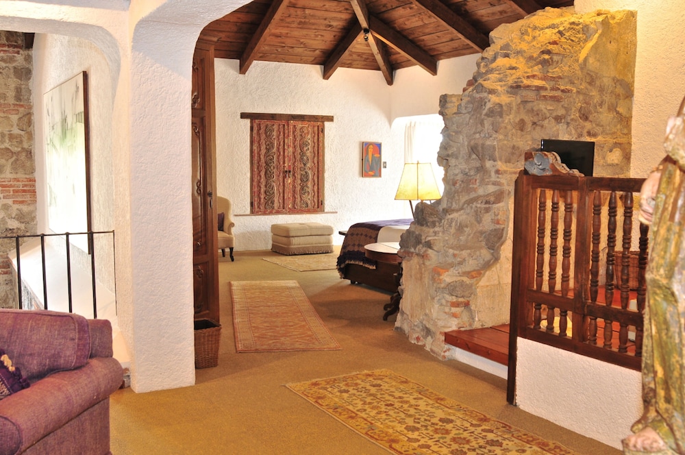 Superior Suite Spa Living (All rooms are different) - Photo 7