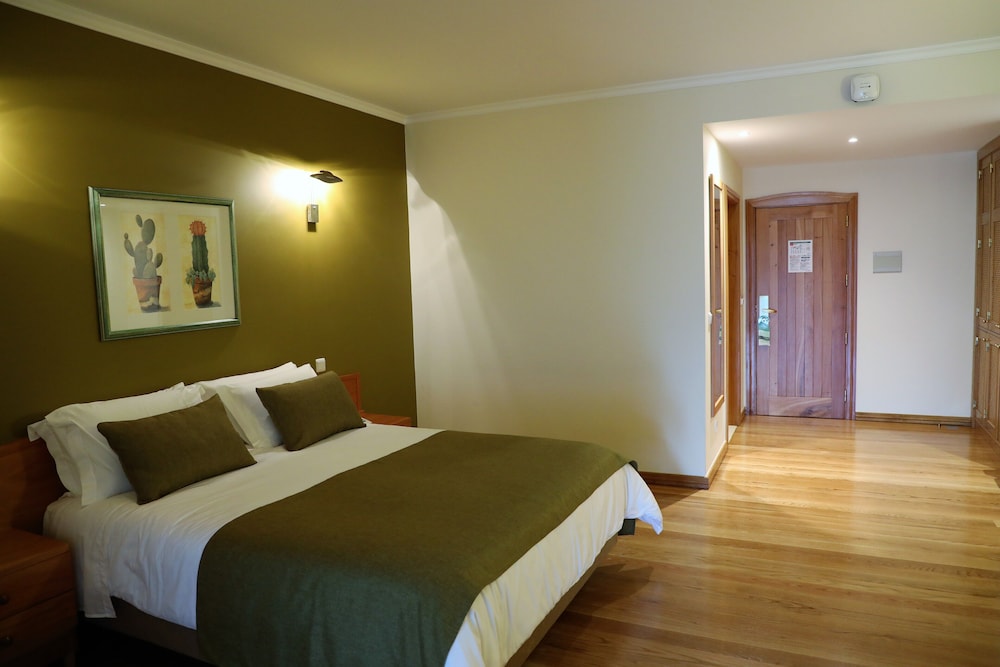 Superior Double or Twin Room - Photo 4