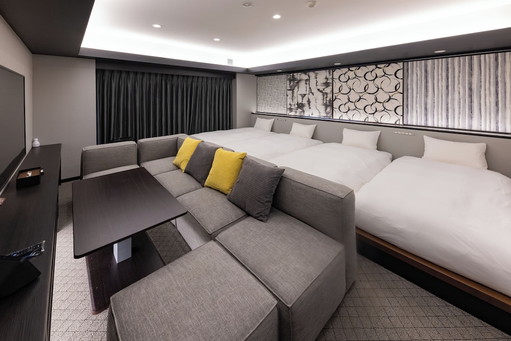 Deluxe Quadruple Room