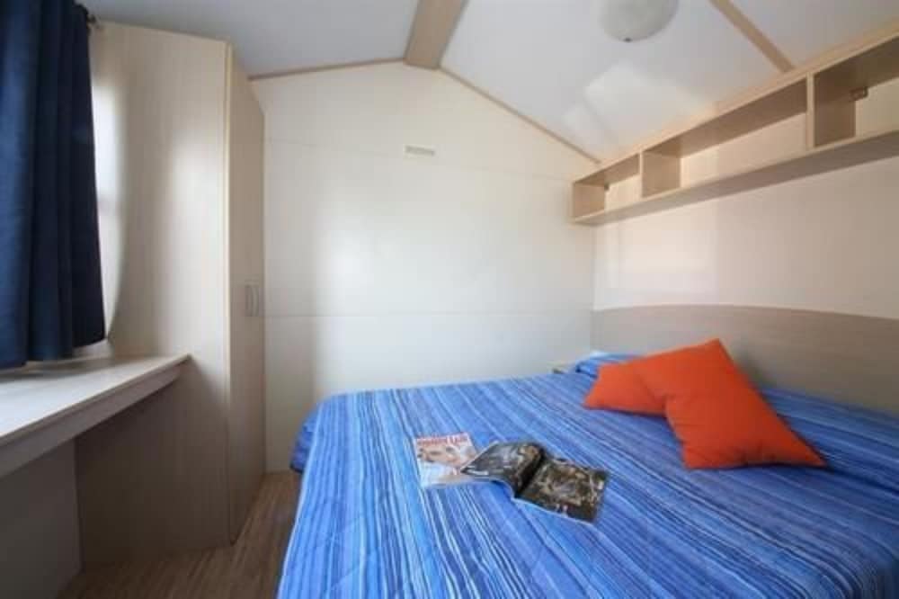 Mobile Home, 2 Bedrooms (Boheme) photo 1