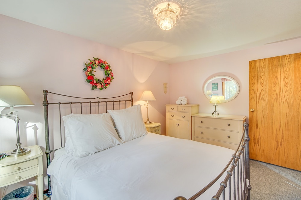 House (2 Bedrooms) photo 1