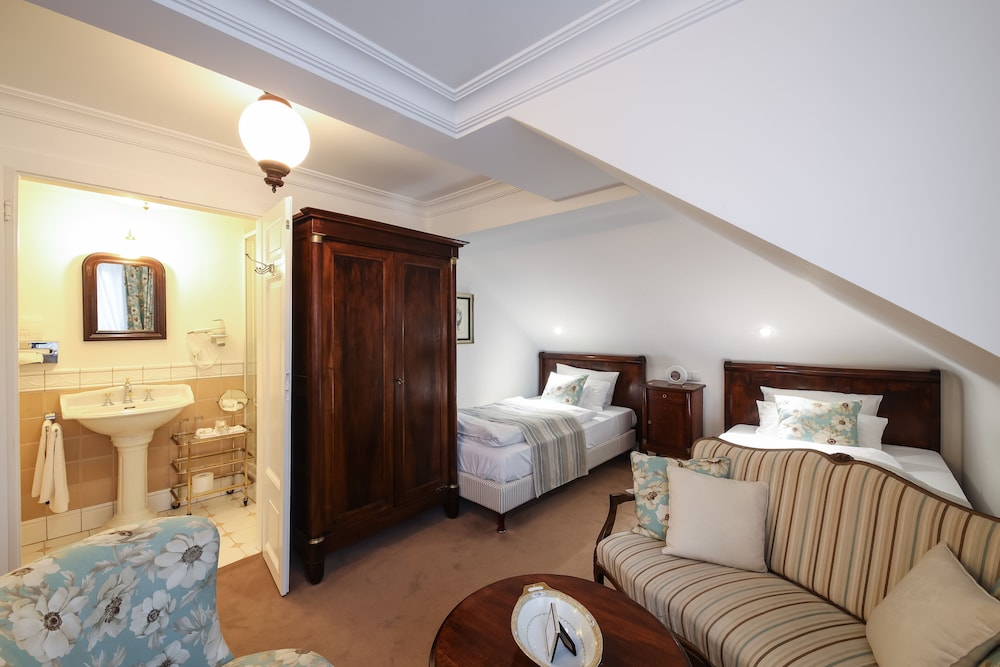 Comfort Twin Room, City View - Photo 4