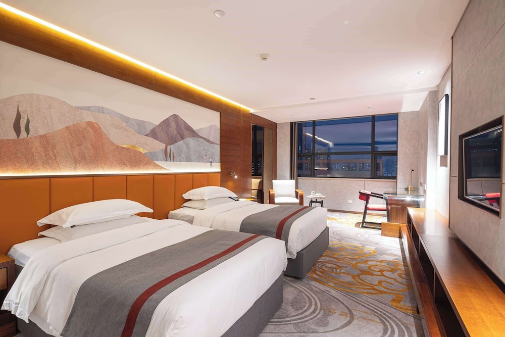 Deluxe Room, 2 Twin Beds, Smoking