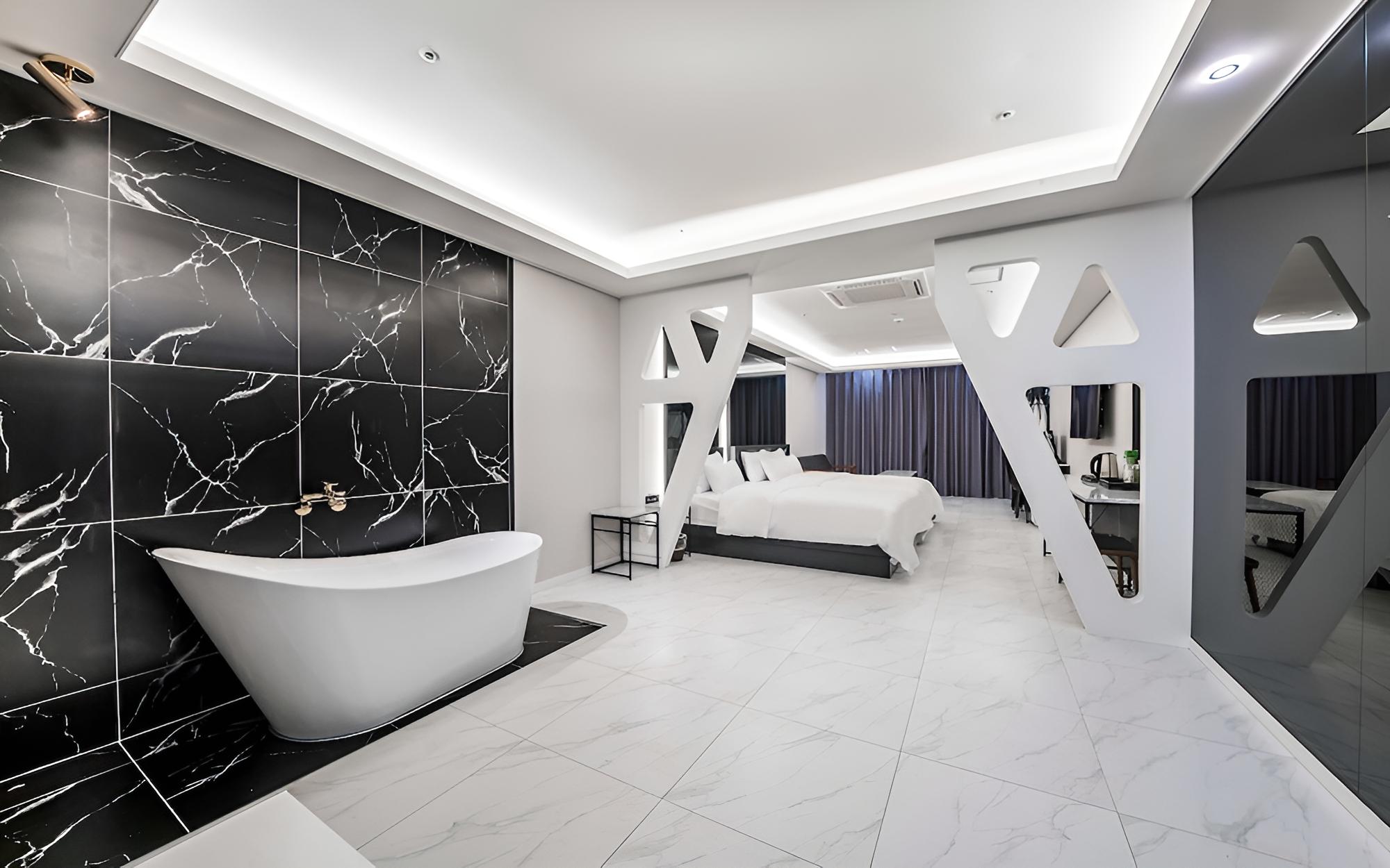 Room (Premium Twin - Bathtub Styler (Free N)