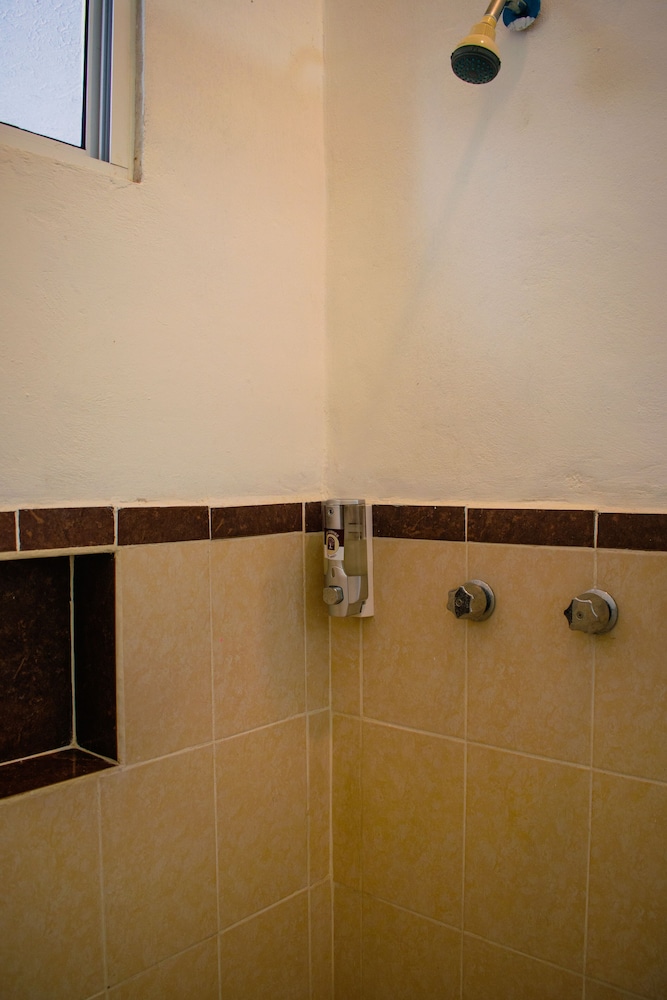 Standard Triple Room photo 2