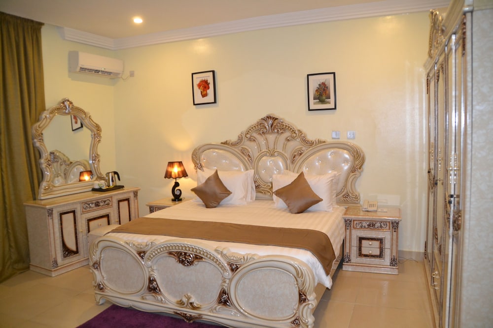 Executive Single Room, Smoking, Pool View photo 1
