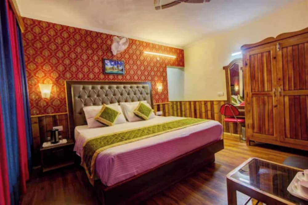 Basic Double Room