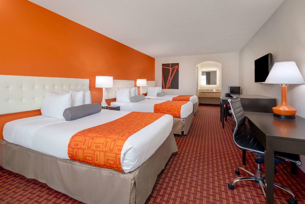 Standard Room photo 1