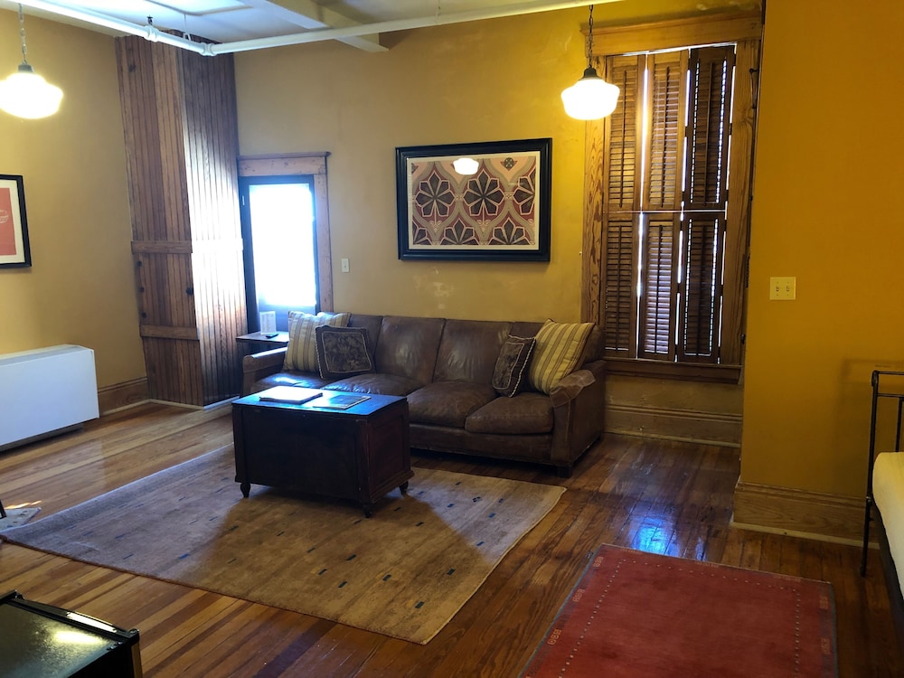 Suite, Ensuite, River View (Room 11) photo 2