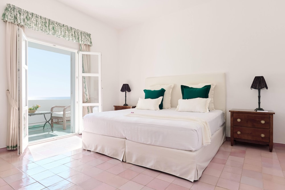 Luxury Double or Twin Room photo 2