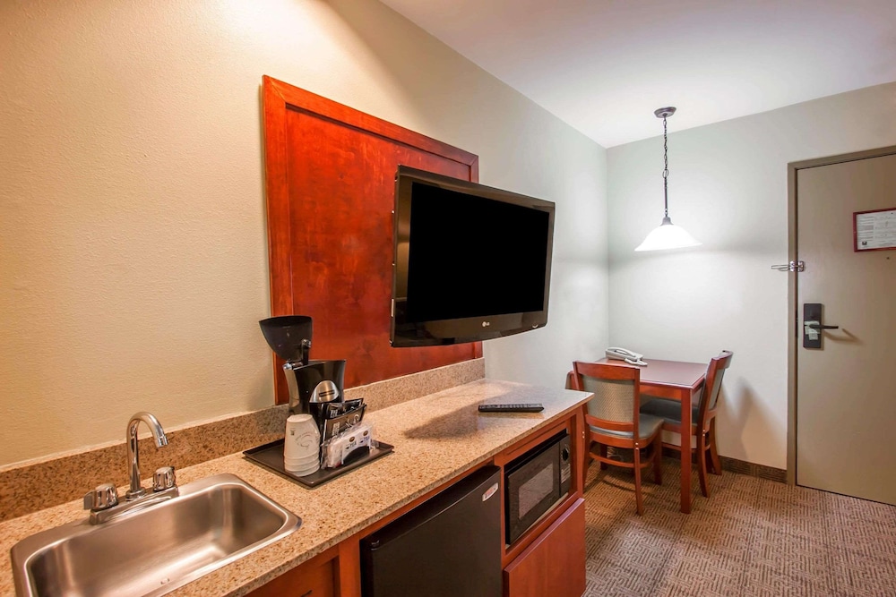 Suite, Non Smoking - Photo 3