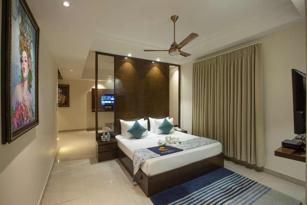 Suite, 1 Double Bed, Non Smoking - Photo 1